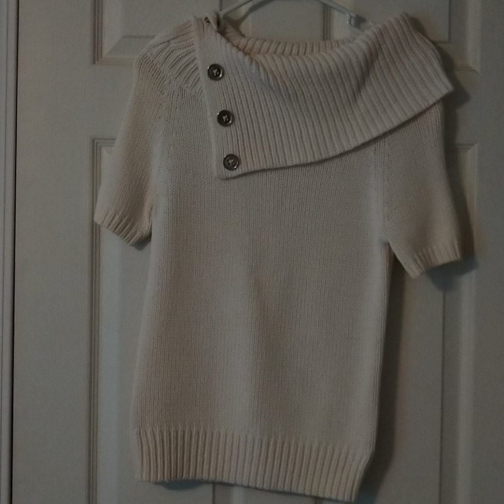 White banana republic short sleeve sweater